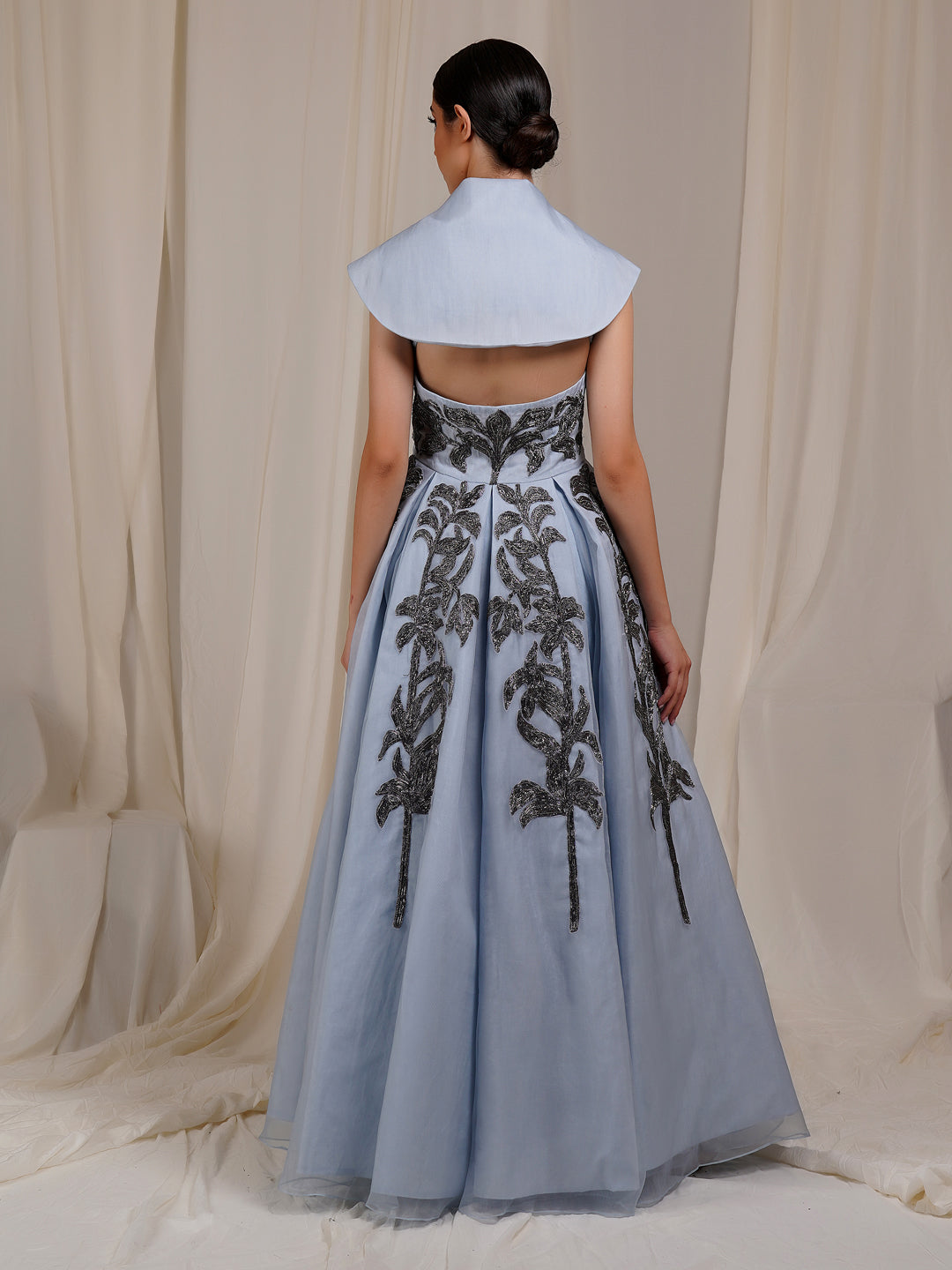 A ice blue organza  silk Floor-Length Dress That Has A Plunging V-Neck