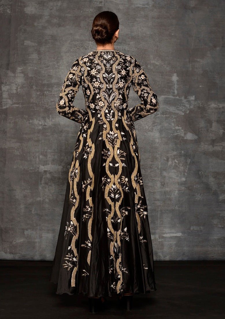 Embriodered Gown - samantchauhan
