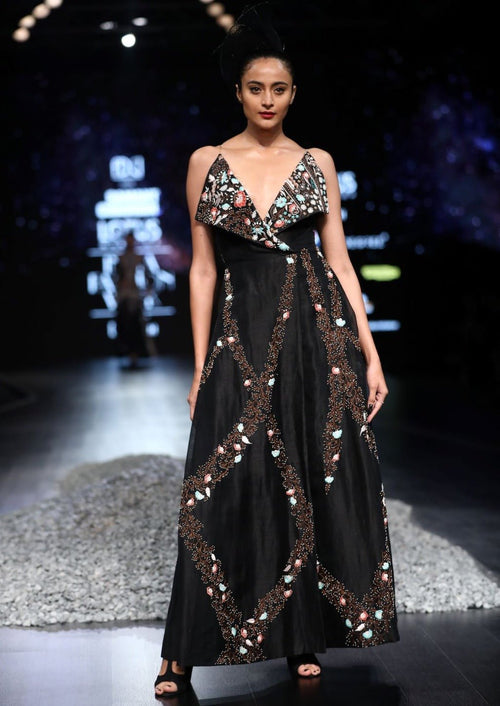 Overlap neck gown - samantchauhan