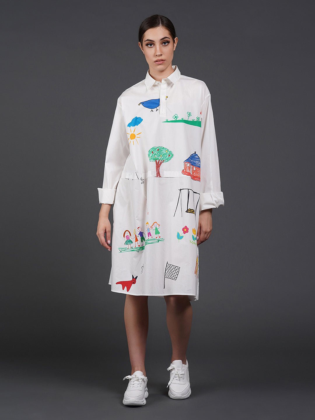 White cotton kurta showcasing abstract digital print in the front. - samantchauhan