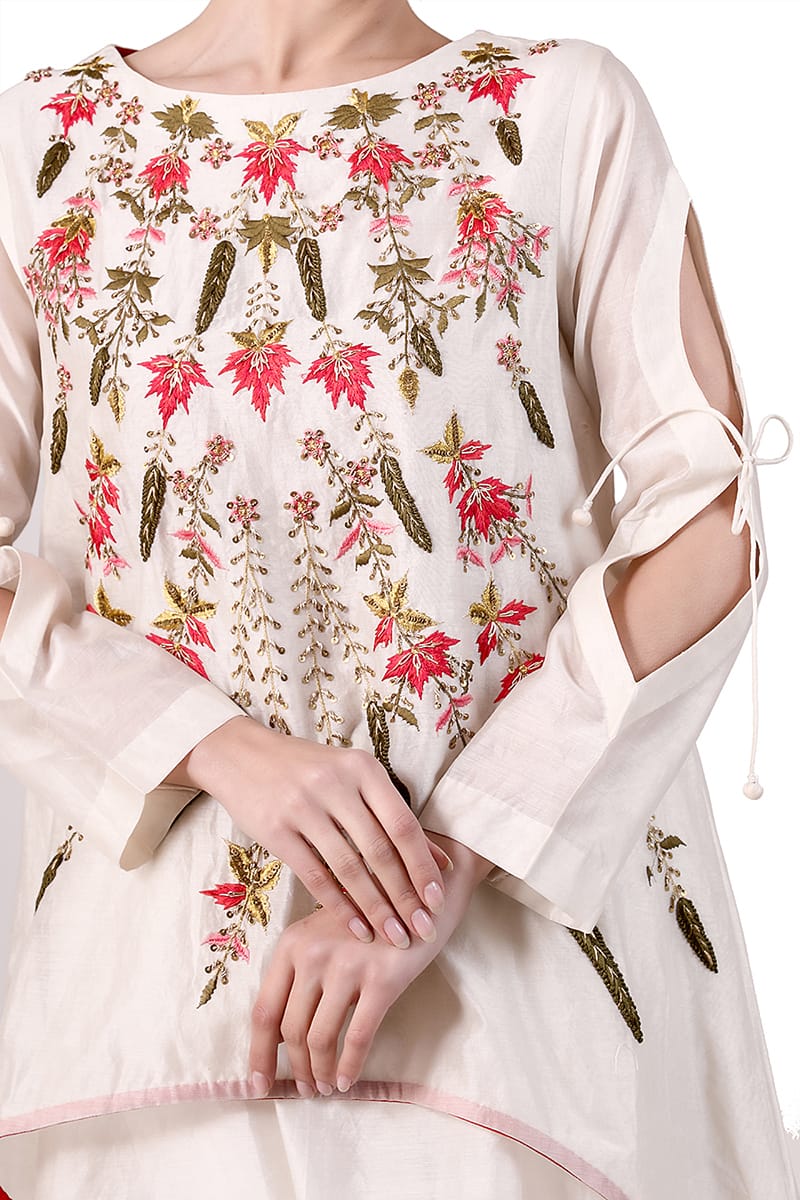 Cut - out Sleeves Embroidered Kurta - samantchauhan