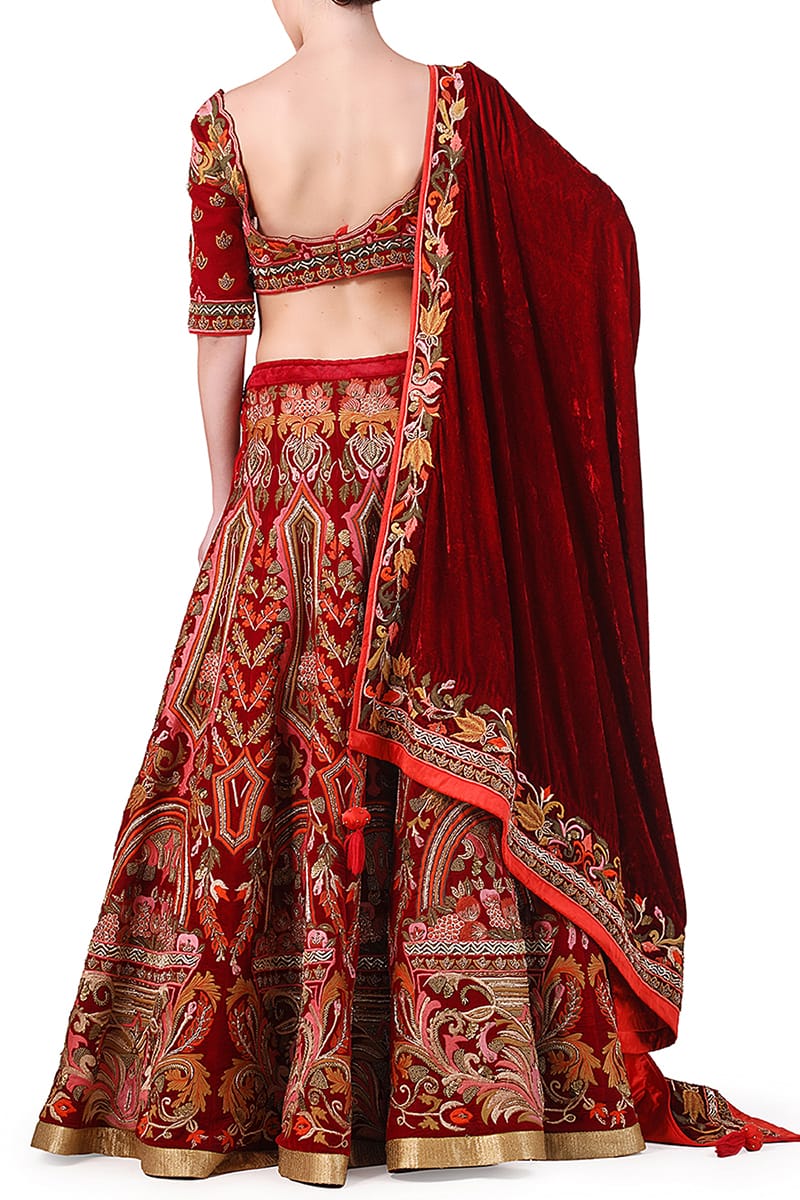 Embroidered Lehenga set - samantchauhan