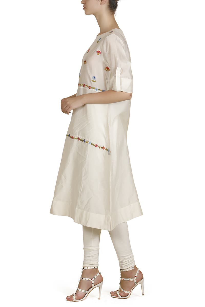 Embroidered Panelled Kurta - samantchauhan