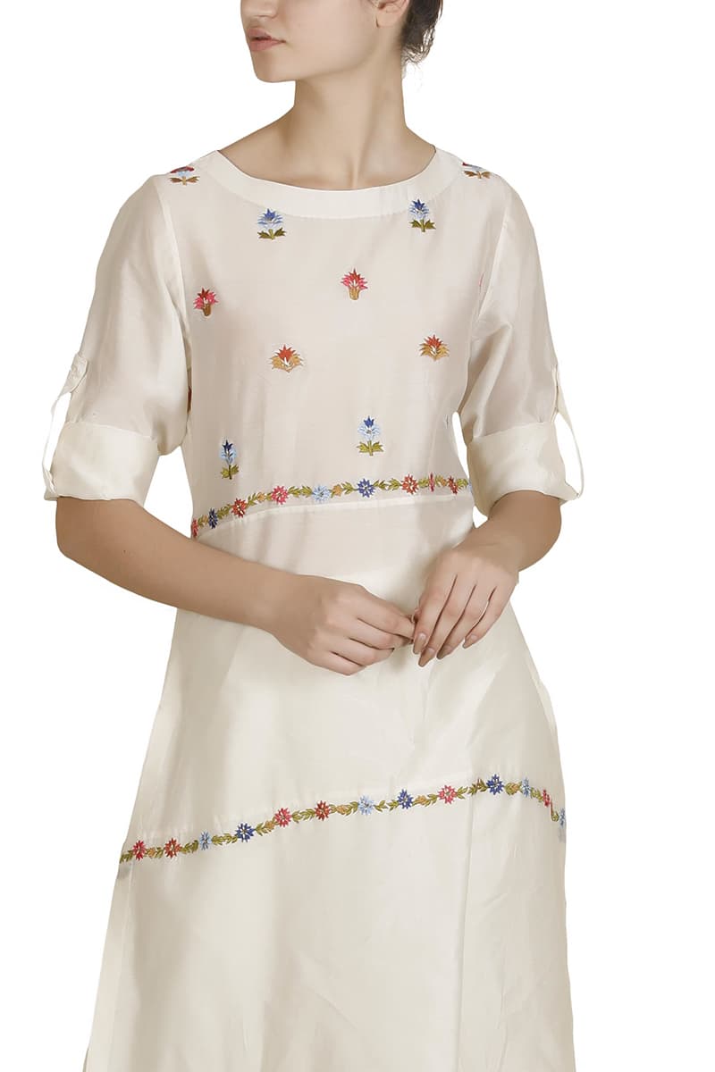 Embroidered Panelled Kurta - samantchauhan