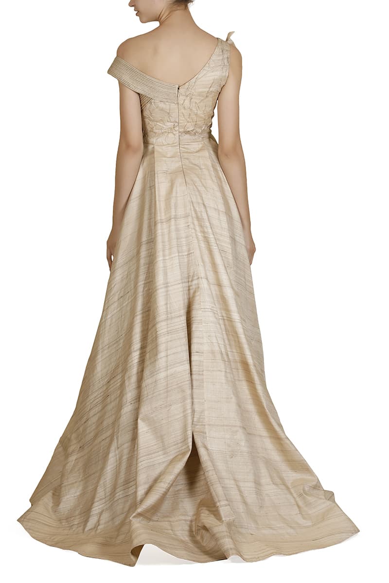 One - sided Pleated Texture Gown - samantchauhan