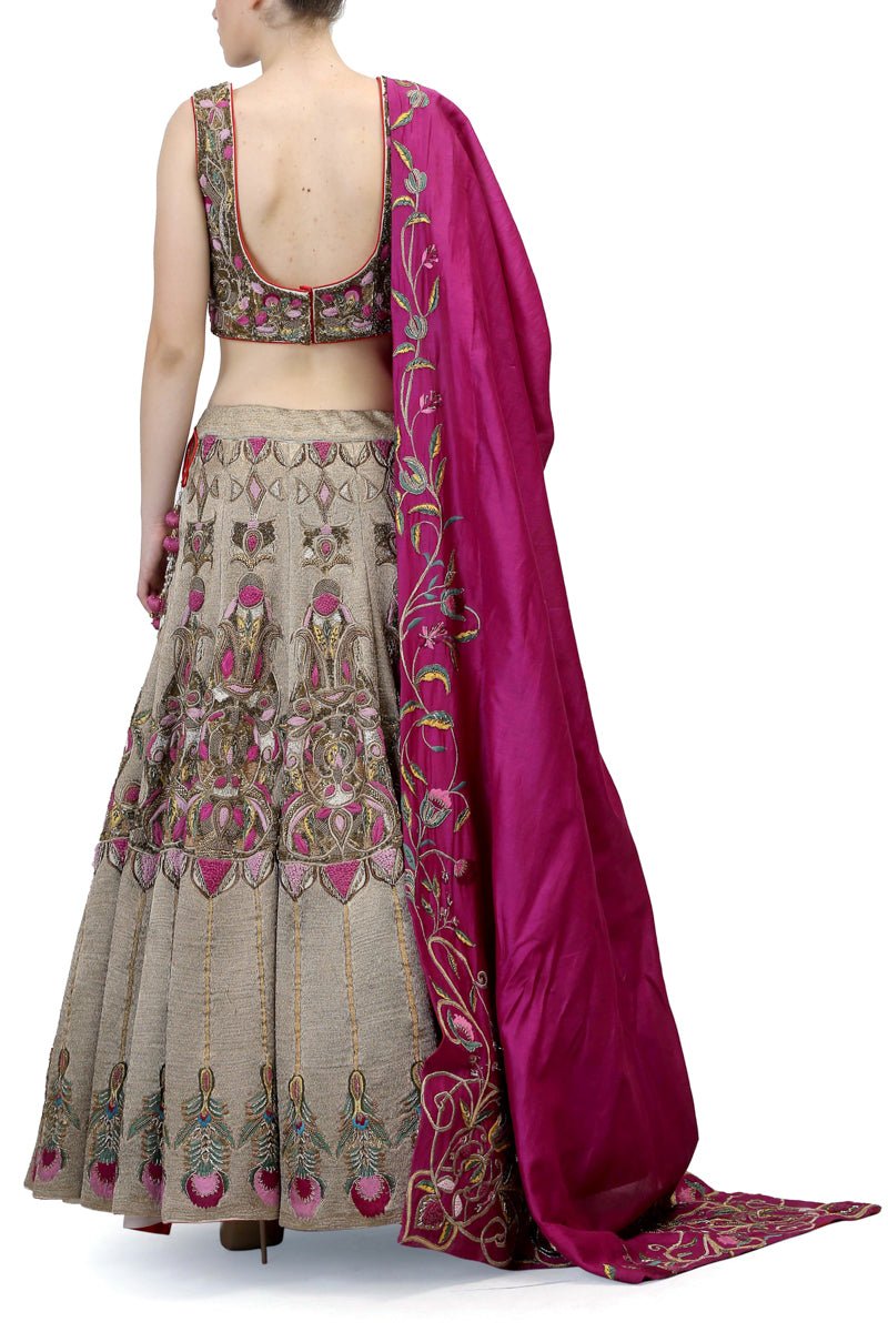 Sleevless Blouse & Lehenga set - samantchauhan