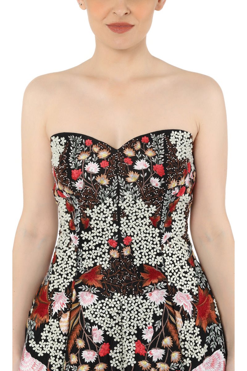 Sweet heart neck gown - samantchauhan