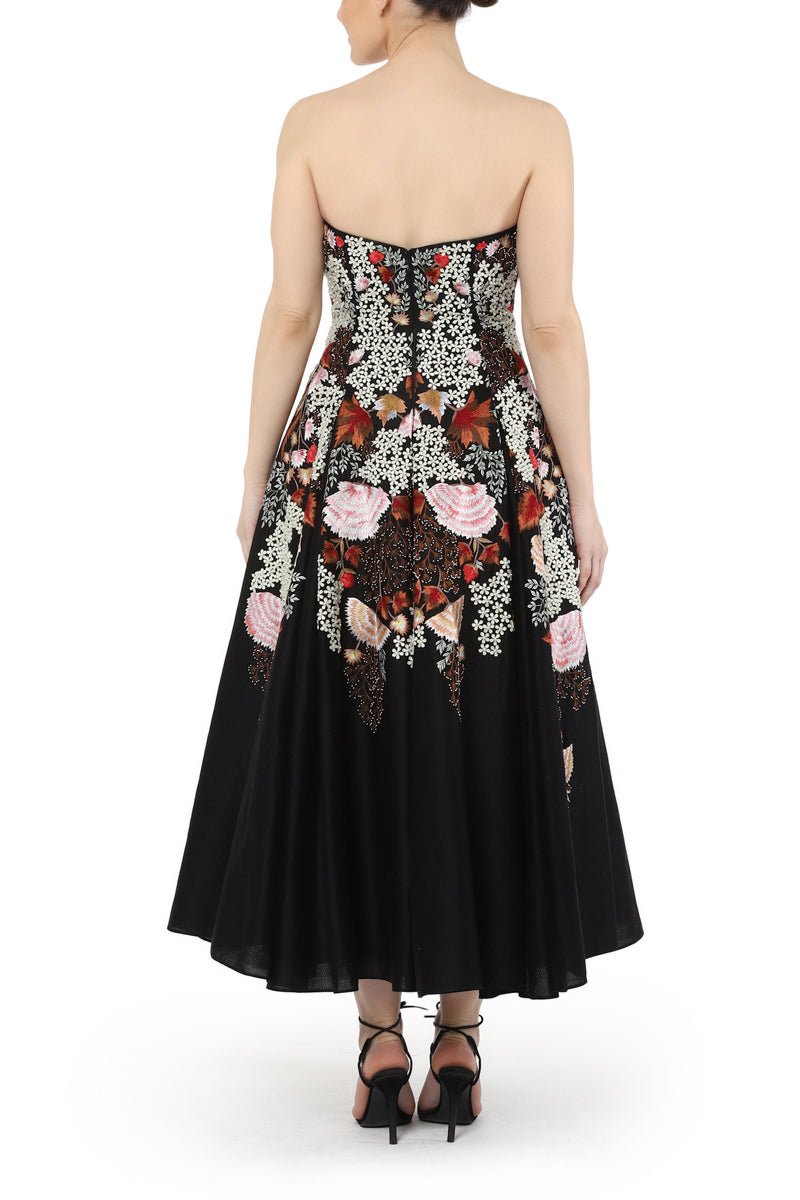Sweet heart neck gown - samantchauhan