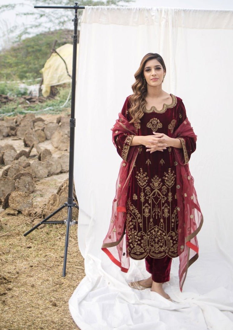 Velvet suit set adorned with zari and appliqué work and paired with organza Dupatta - samantchauhan Apparel & Accessories