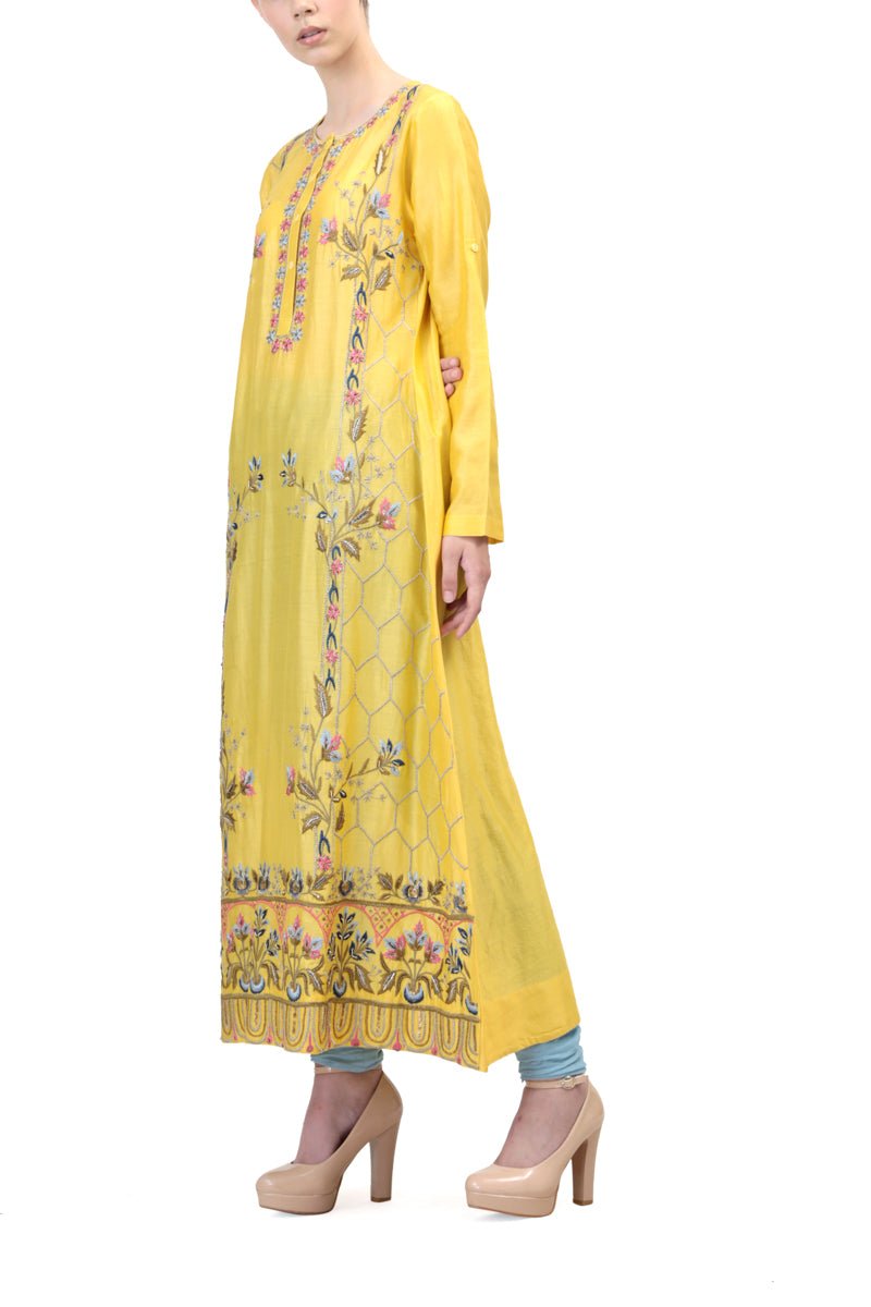 Vibrant Floral Embroidered Kurta - samantchauhan