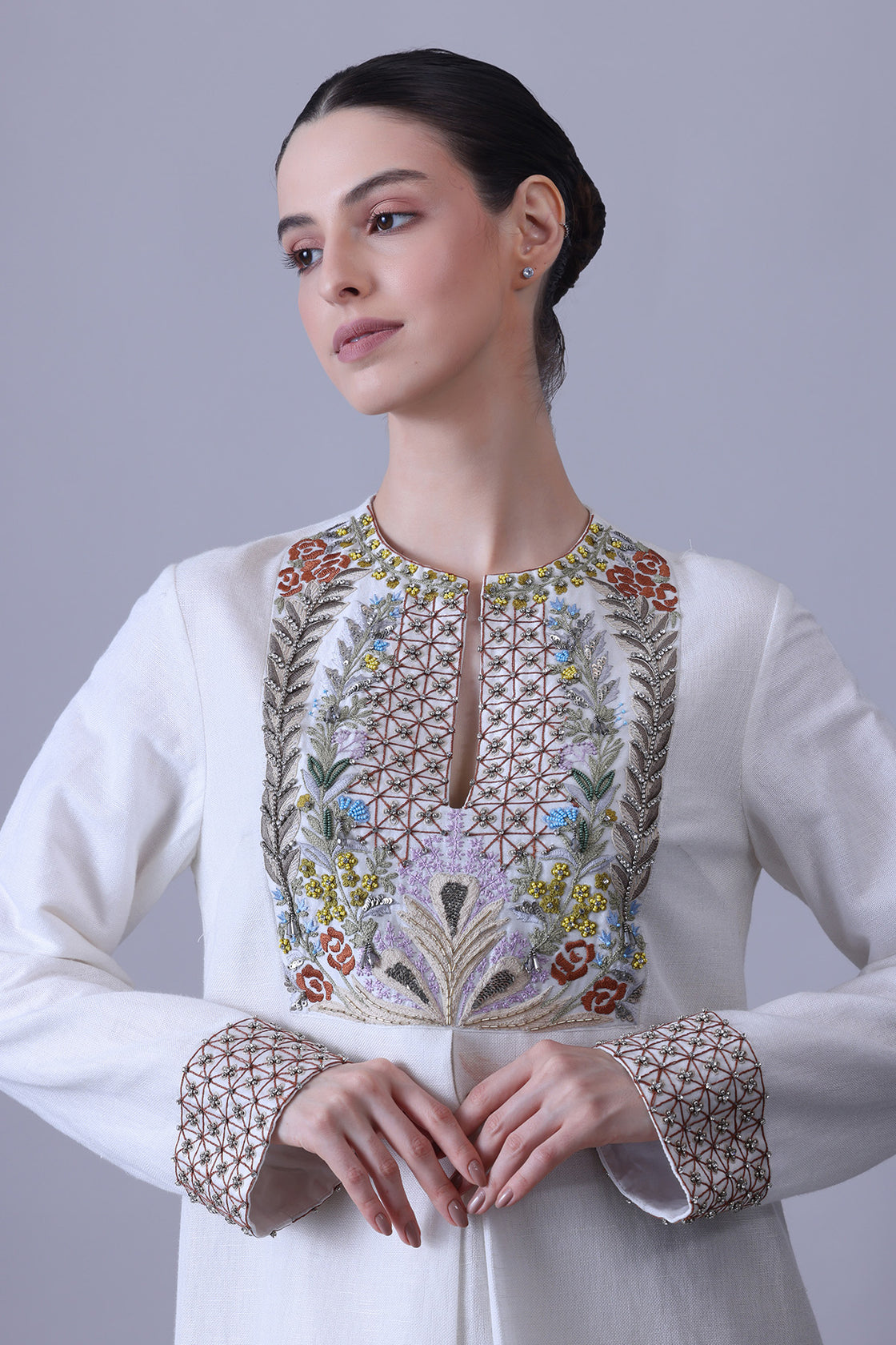 Ivory Yoke Ermbroidered Detail Straight Cut Kaftan