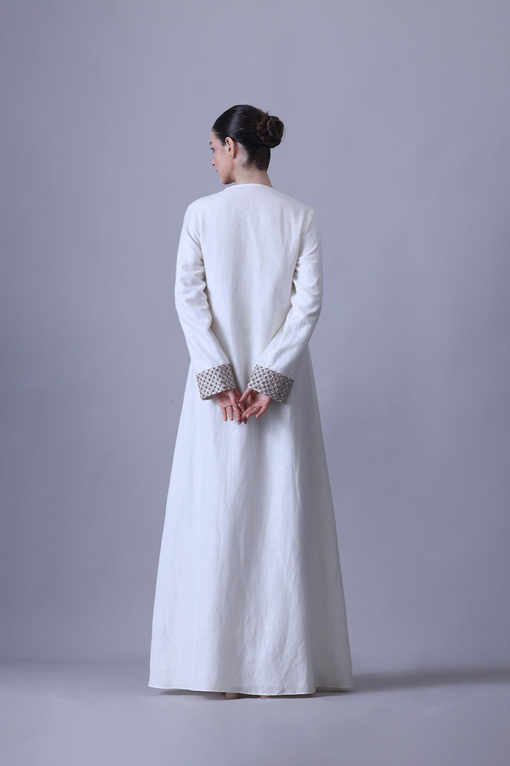 Ivory Yoke Ermbroidered Detail Straight Cut Kaftan