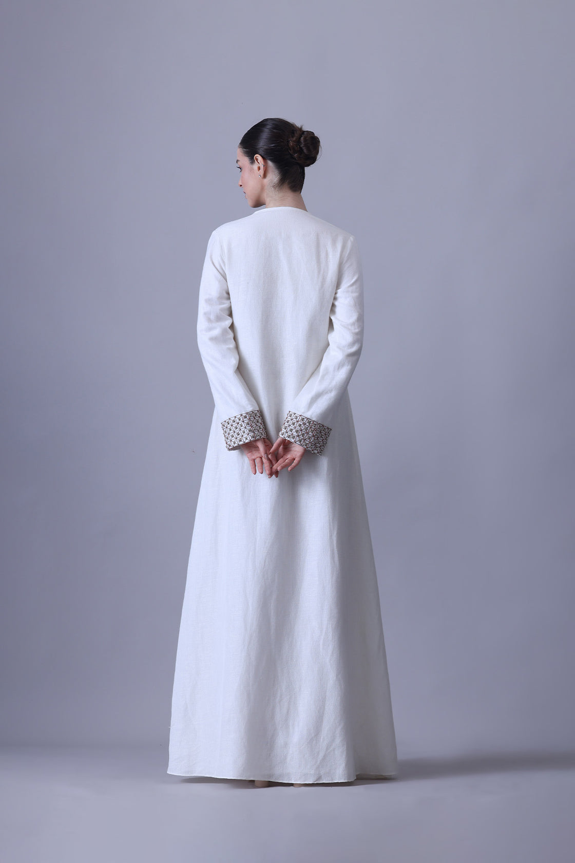 Ivory Yoke Ermbroidered Detail Straight Cut Kaftan