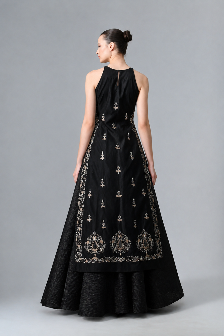 Sleeveless Kurta &amp; Skirt