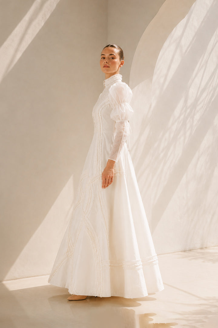 Victorian Lace Gown With Grandeur