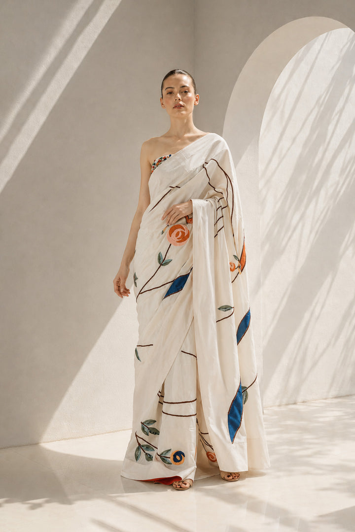 Ivory saree with corset elegance