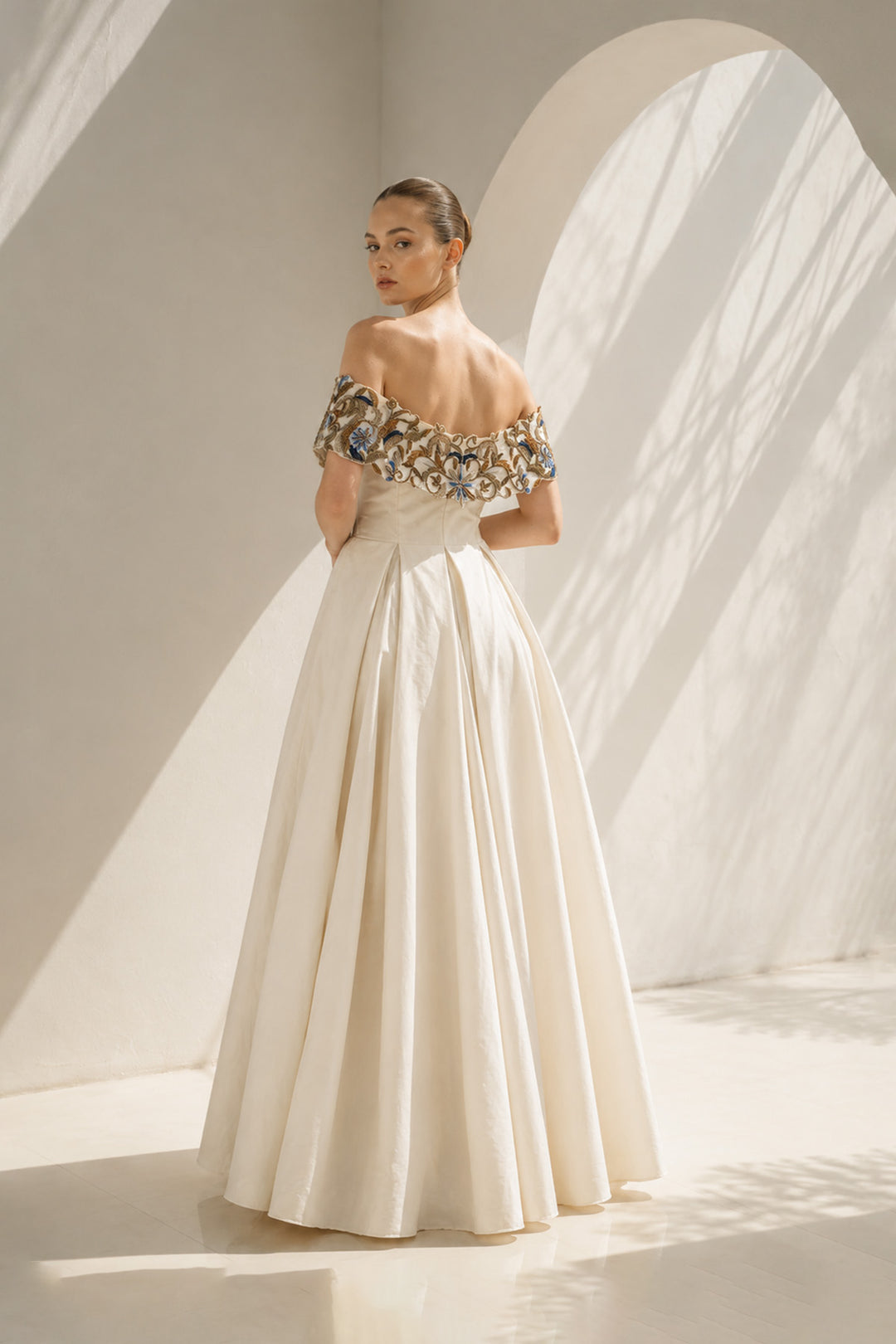 Ivory Gown With Sweetheart Elegance