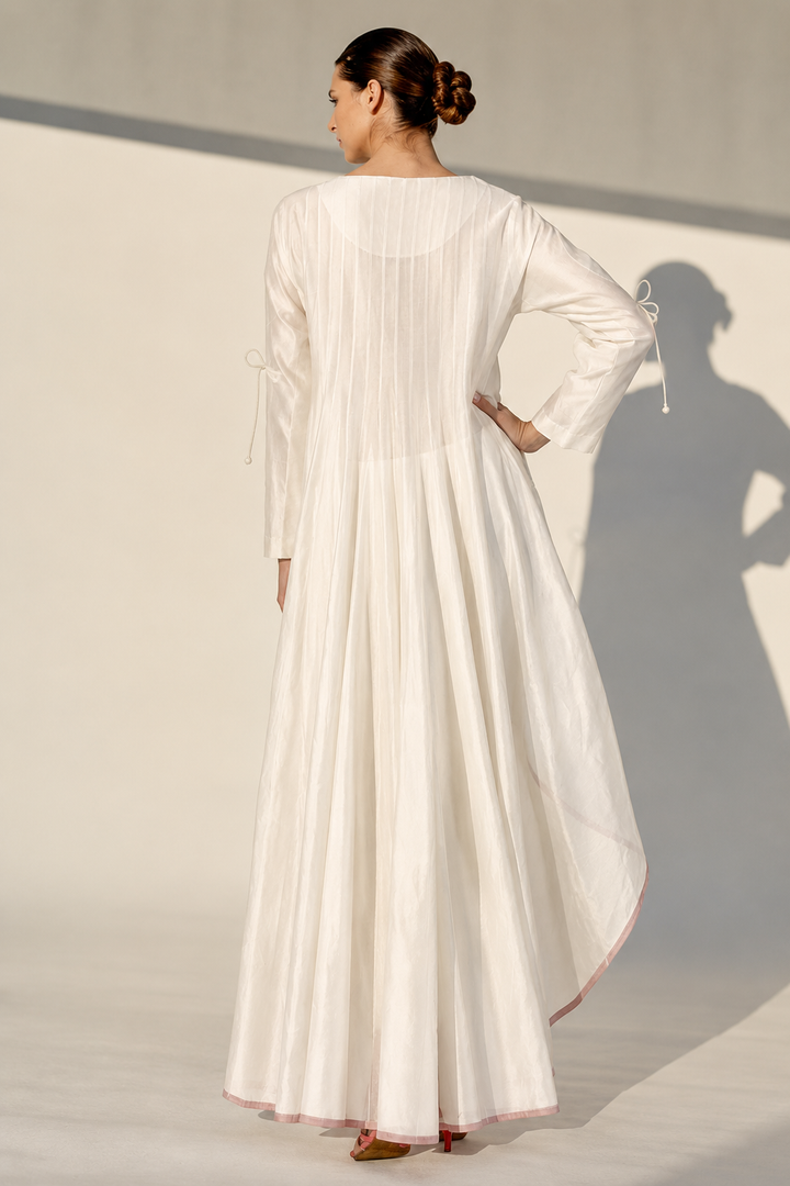 Ivory Cut-Out Sleeves Embroidered Kurta Set