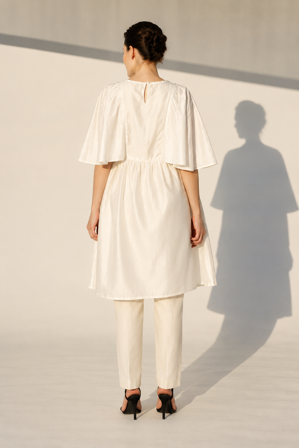 Ivory Embroidered Chanderi Silk Kurta Set