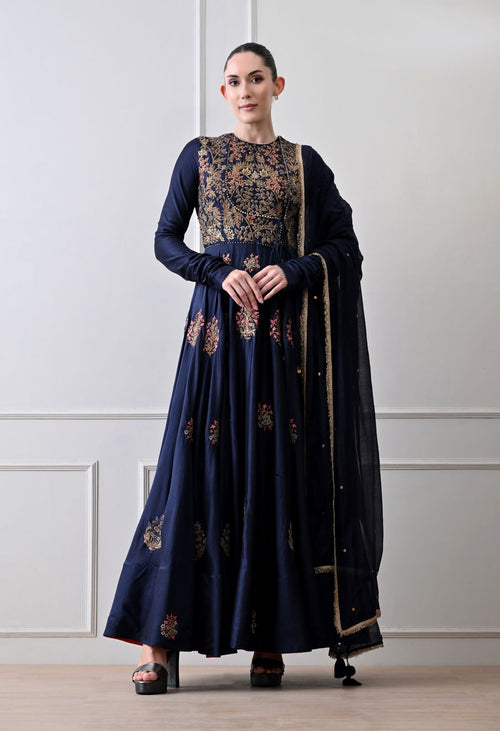 samant chauhan embroidered dress Ivory Dress Crafted with Delicate Embroidered Accents Samant Chauhan