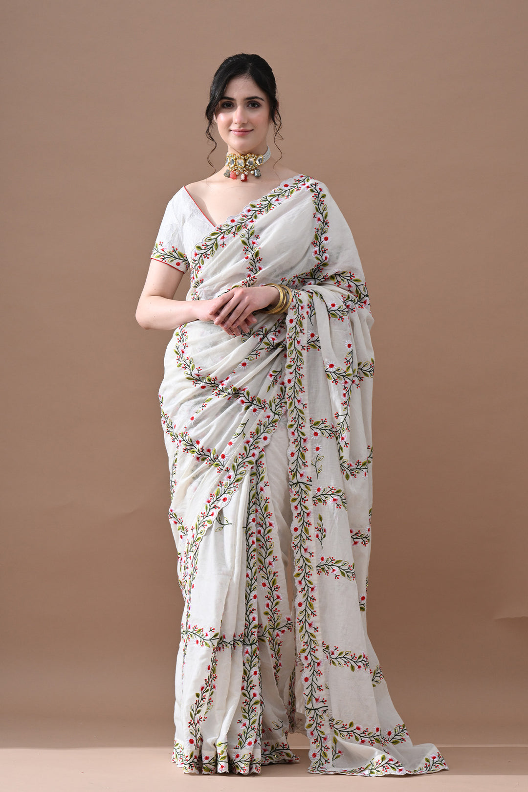 Soft Ivory Floral Threadwork Saree