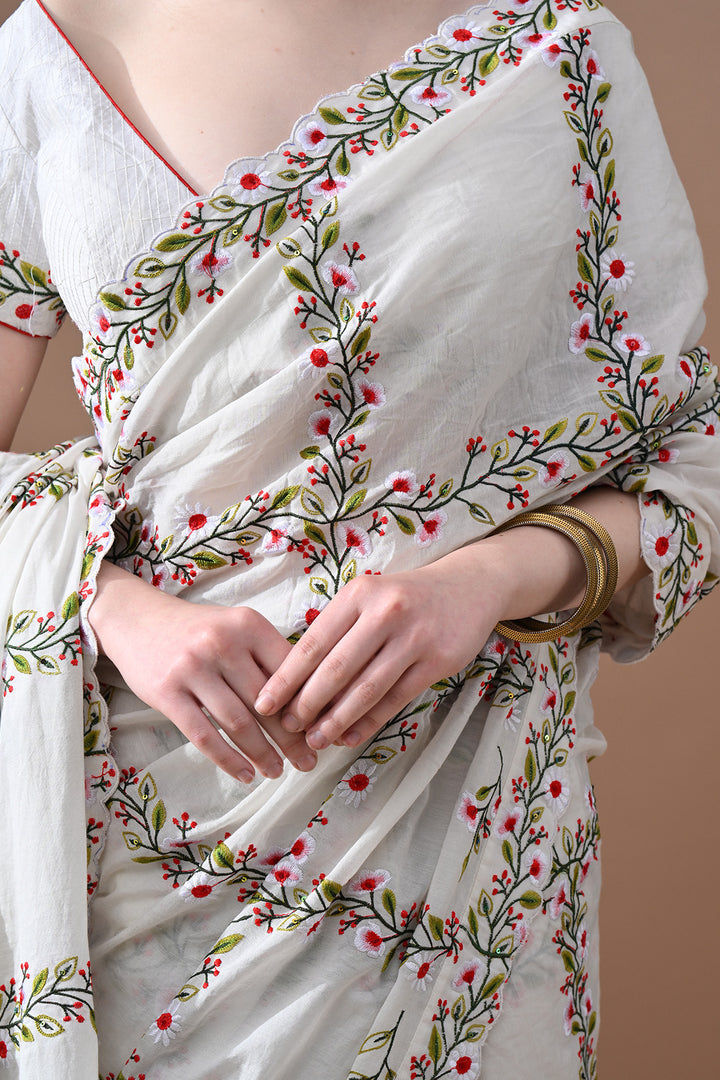 Soft Ivory Floral Threadwork Saree