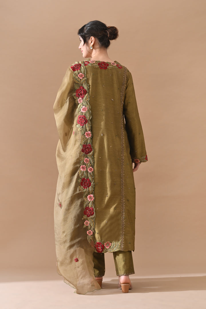 Olive Detailed Thread Embroidered Suit Set