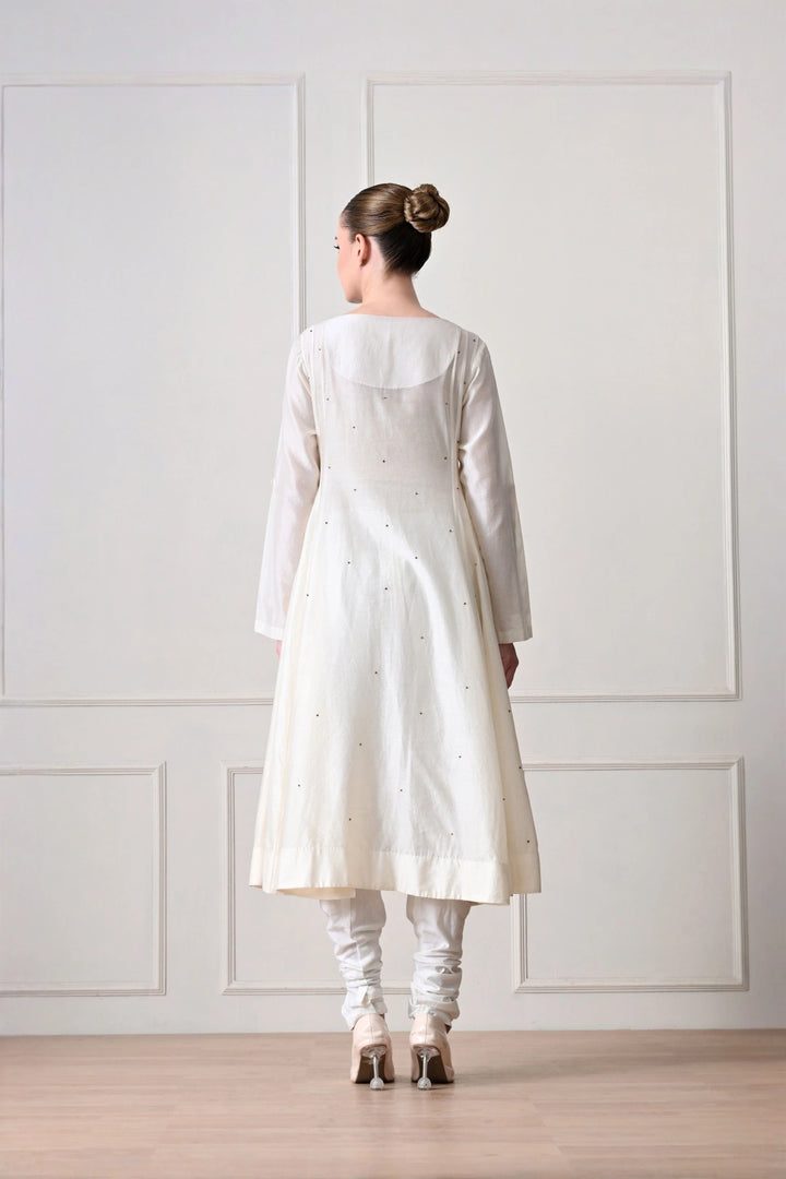 Ivory Keyhole Yoke Embroidered Kurta Set