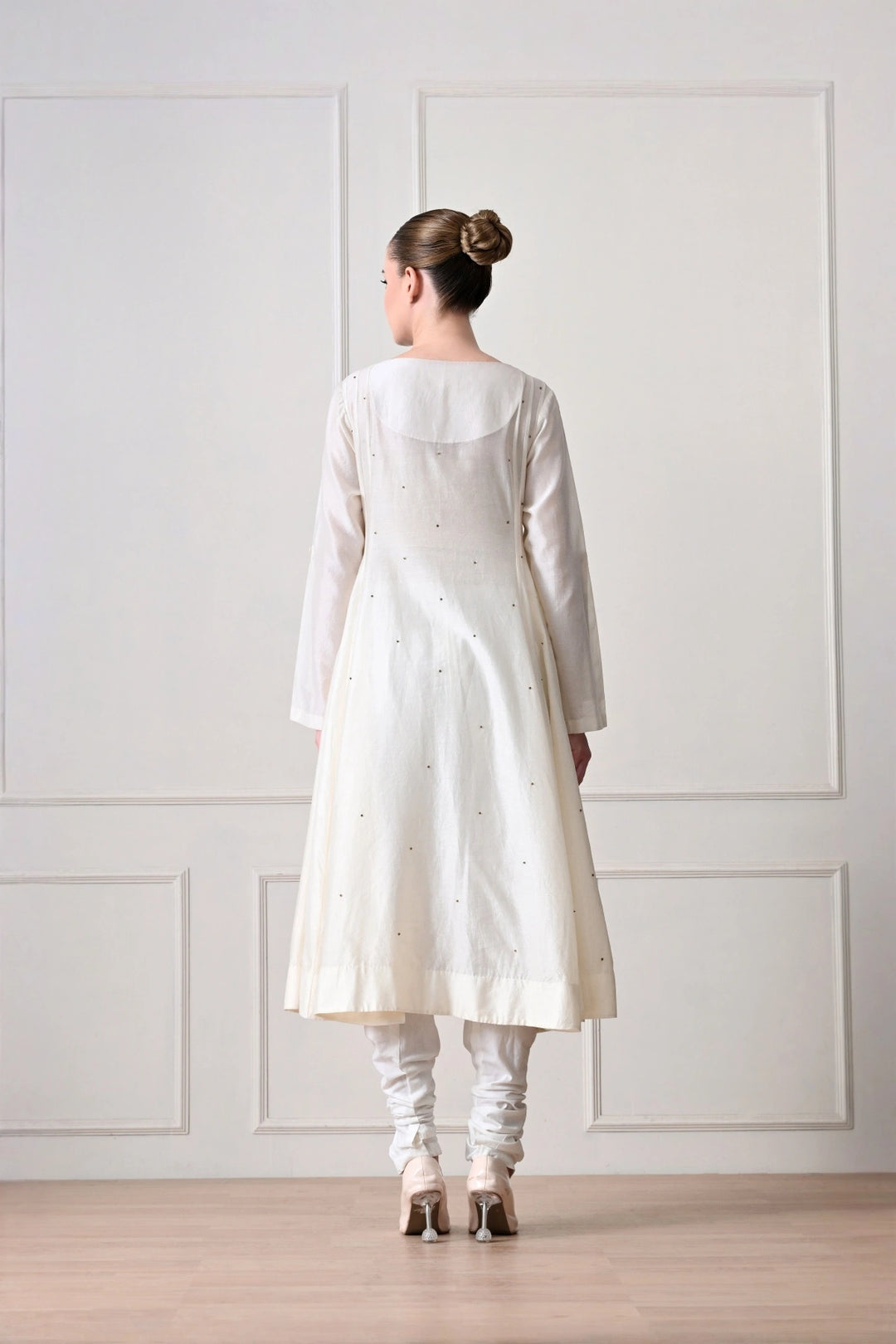 Ivory Botanical Yoke Embroidered A-Line Kurta Set