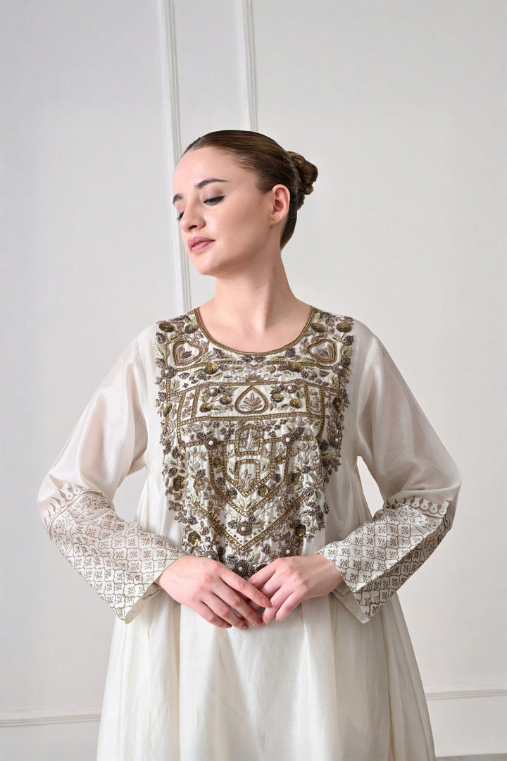 Ivory Zardozi Yoke Kurta Set with Lattice Border