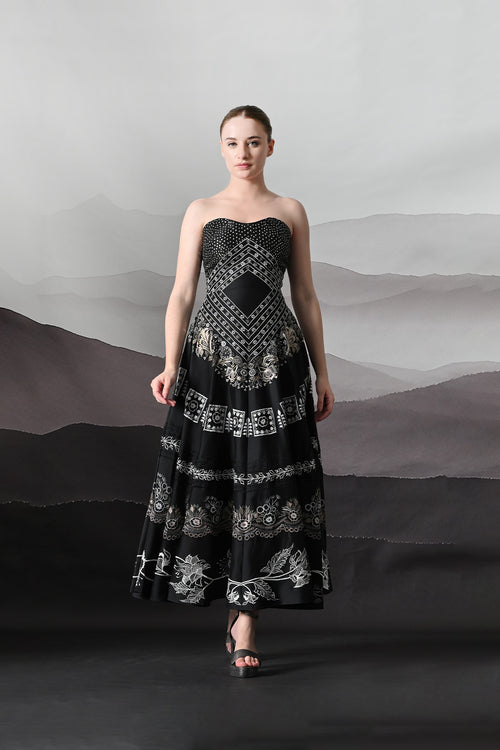 Black Kaftan Defined By Precision Handwork And Vertical Continuity