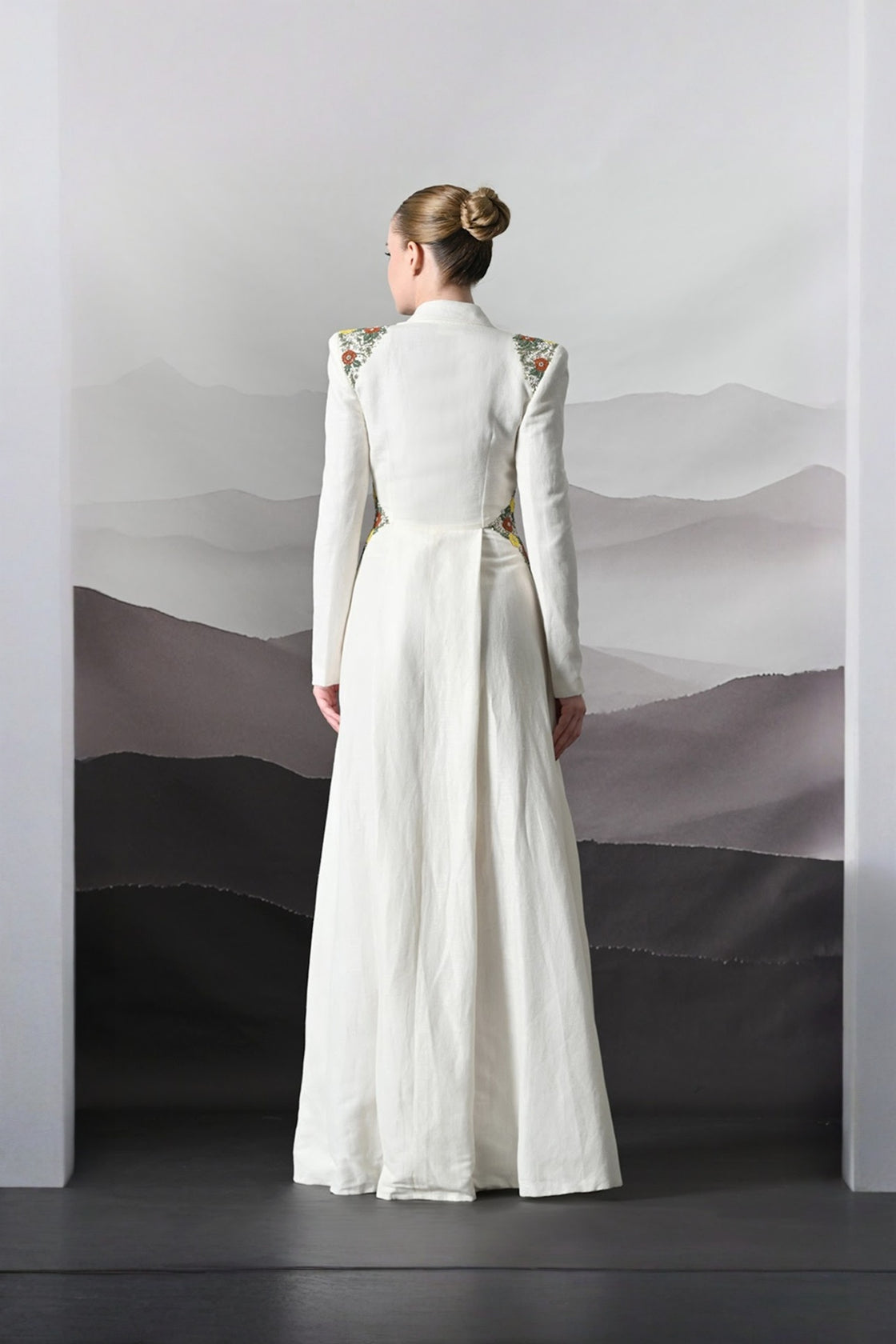 Ivory Dress Crafted With Delicate Embroidered Accents