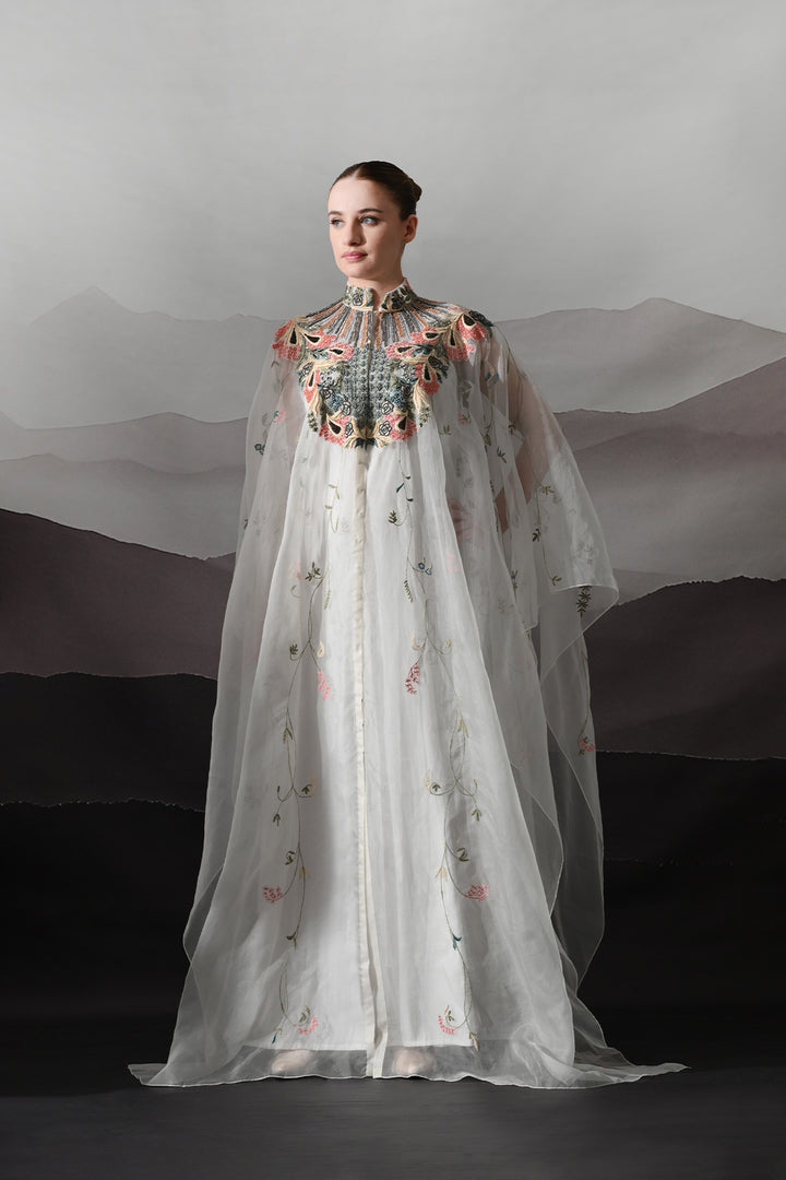 Ivory Kaftan With Detailed Neckwork