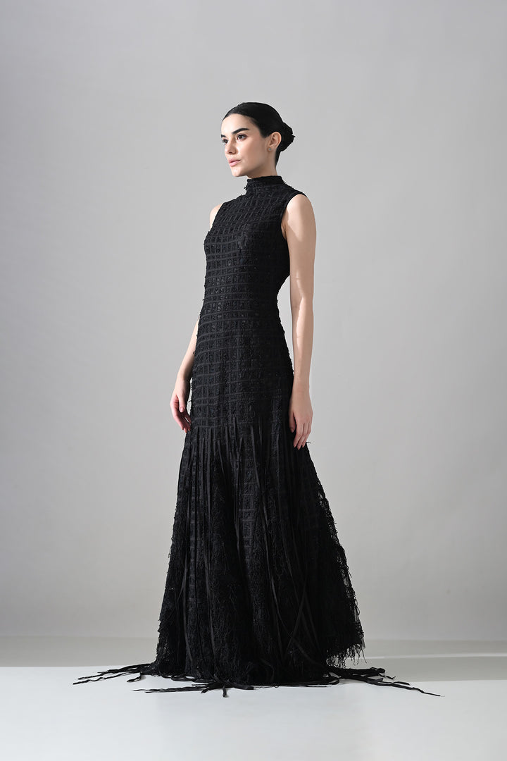 Black Sleeveless Grid-Textured Silhouette