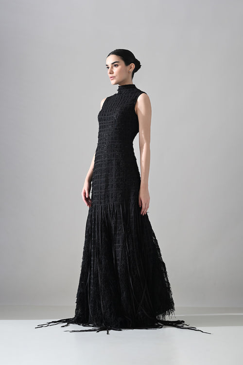 Black Sleeveless Grid-Textured Silhouette