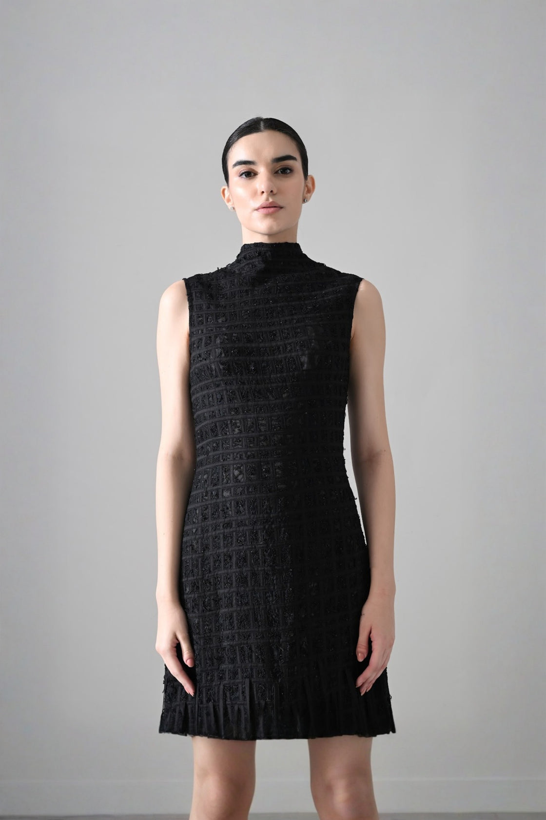 Black Sleeveless Grid-Textured Silhouette