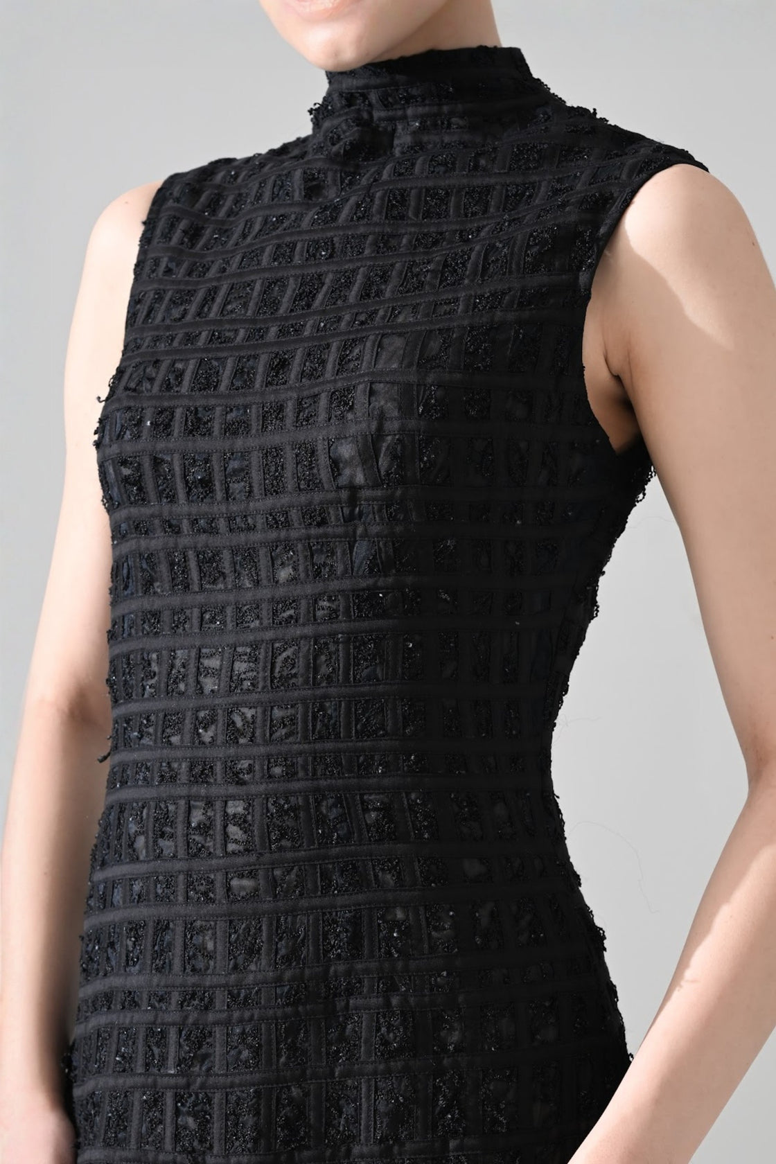 Black Sleeveless Grid-Textured Silhouette