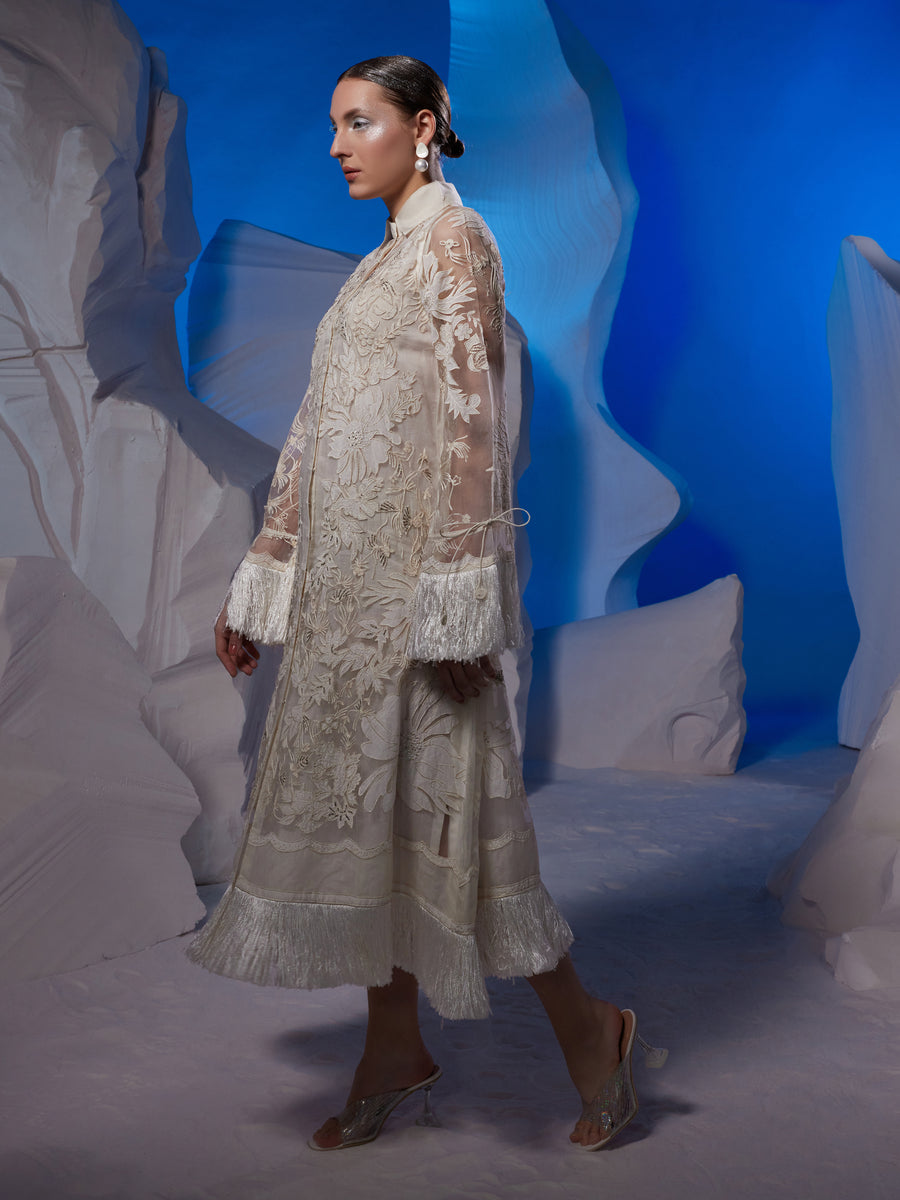 Ivory organza silk kurta enhanced with appliqué work – samantchauhan