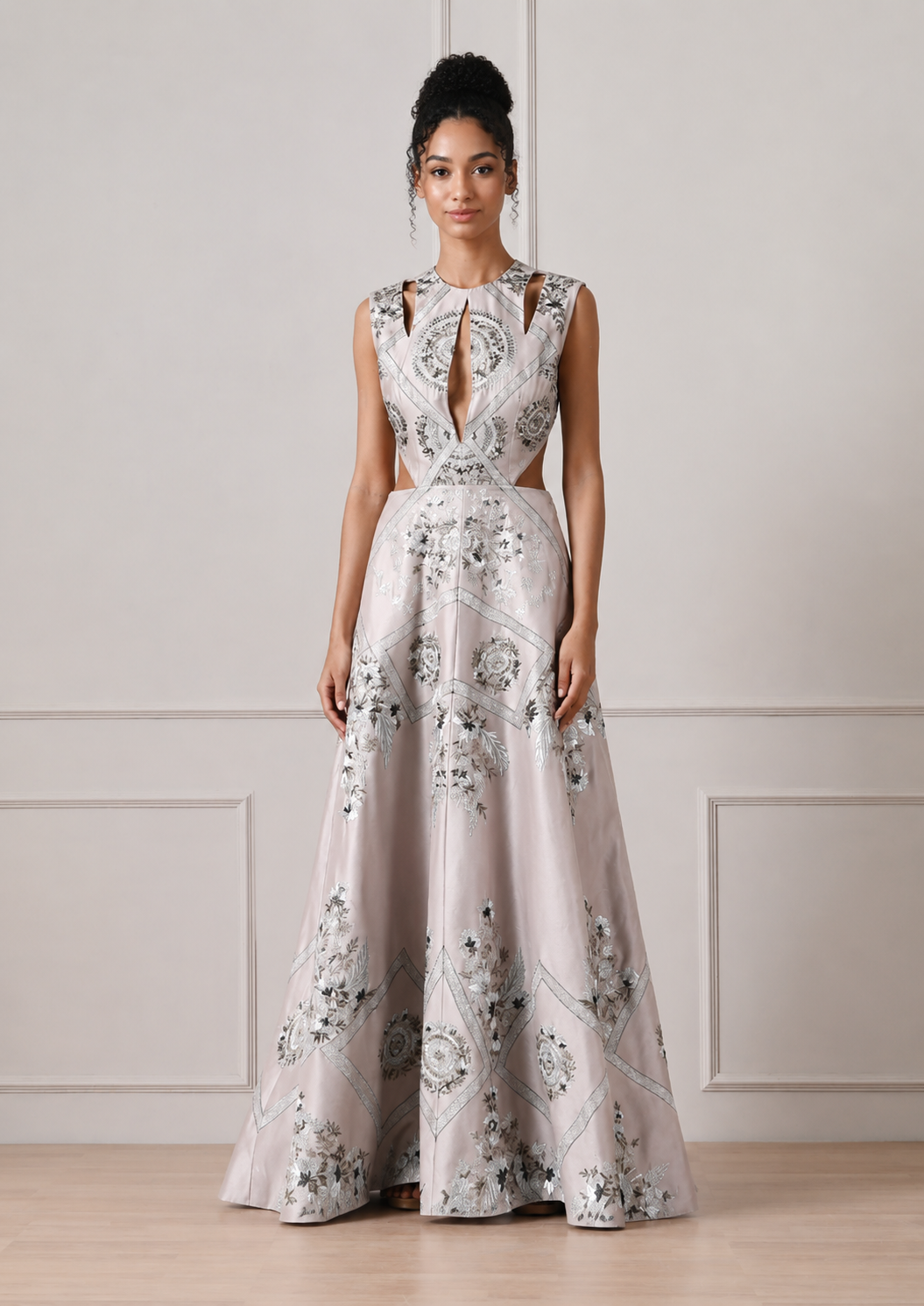 Neck & back cutout gown