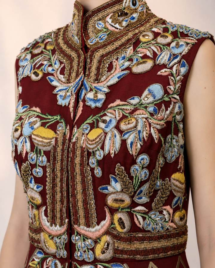 Sleeveless Mandarin Gown