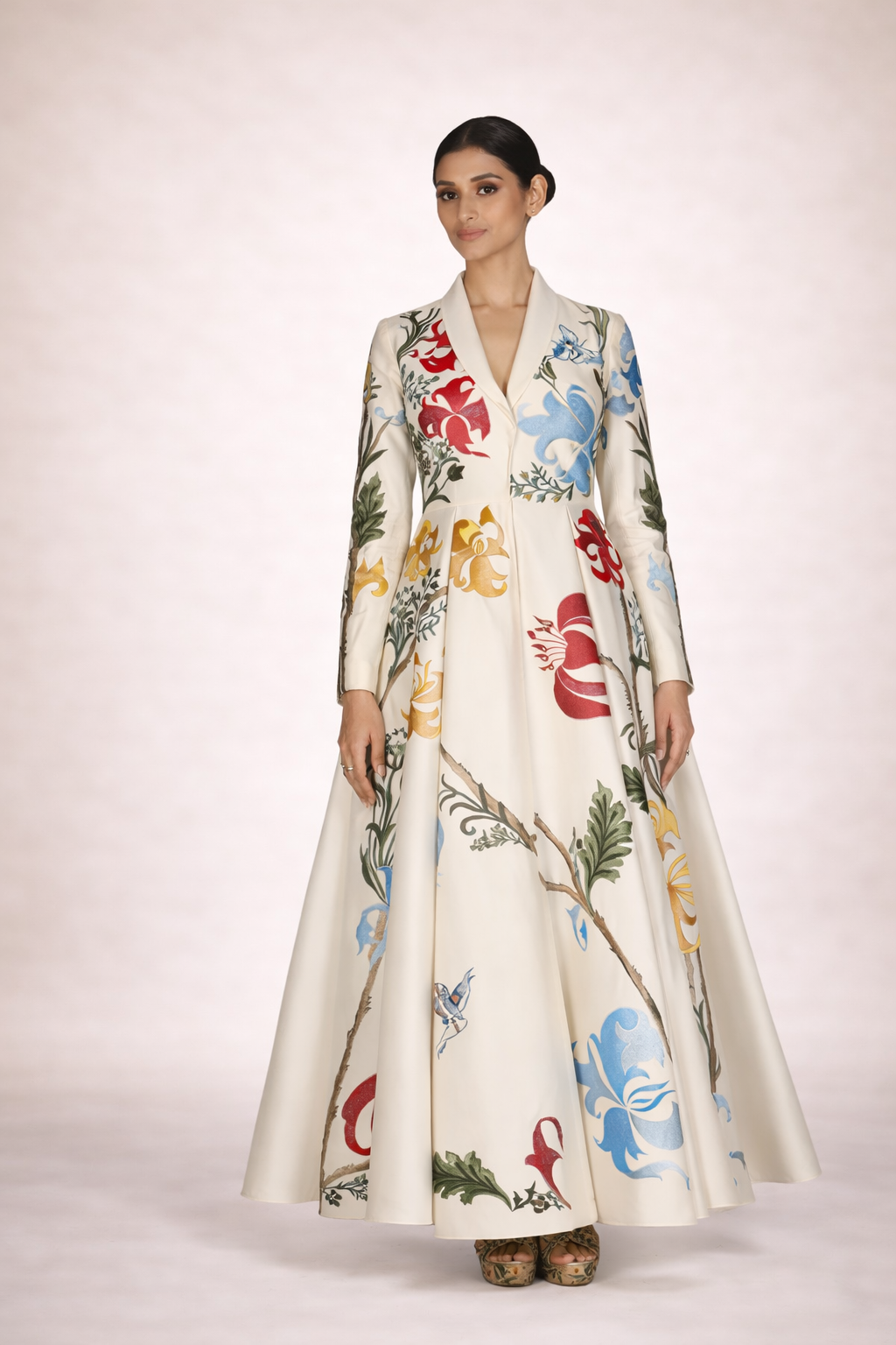 Lapel neck cotton silk embroidered gown