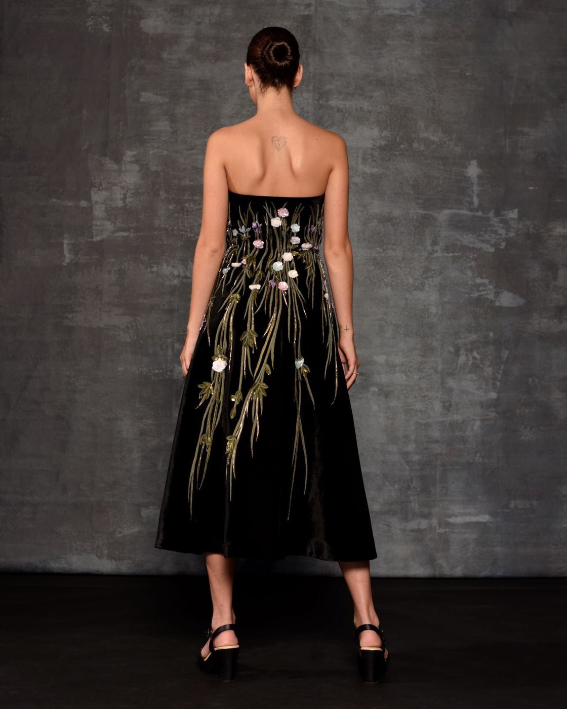 strapless neckline and a-line silhouette mini dress