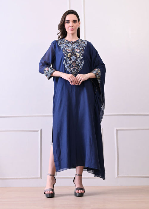 A comfortable yet elegant blue kaftan-style dress