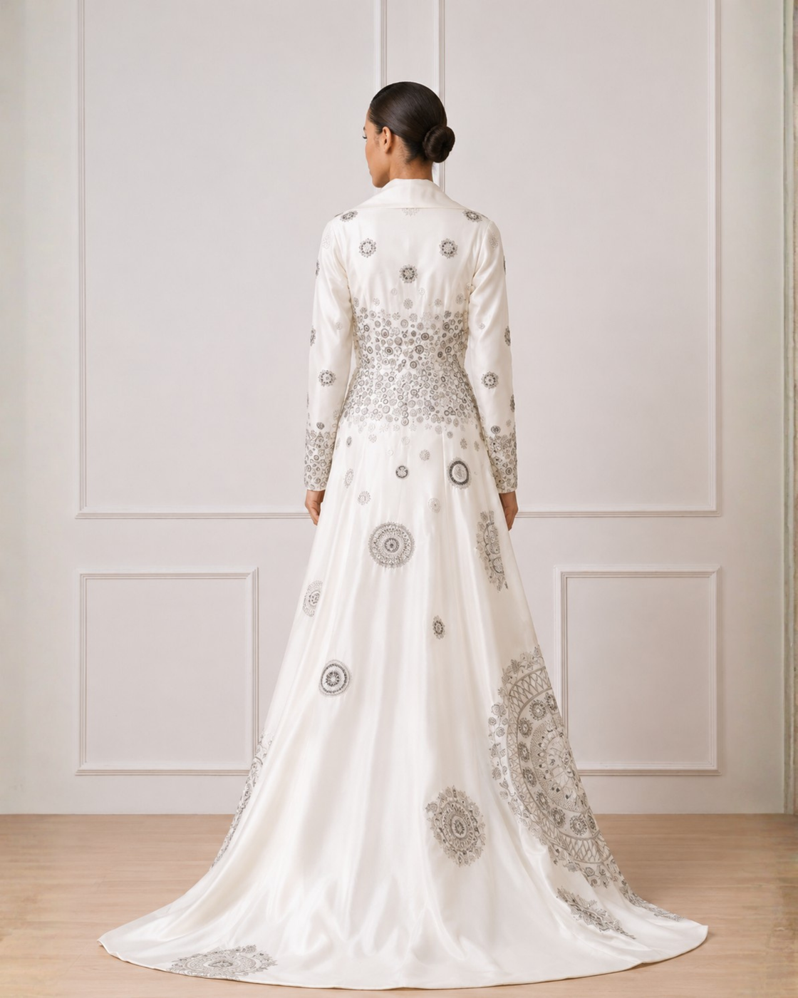 A cotton silk collared jacket with a plunging neckline.