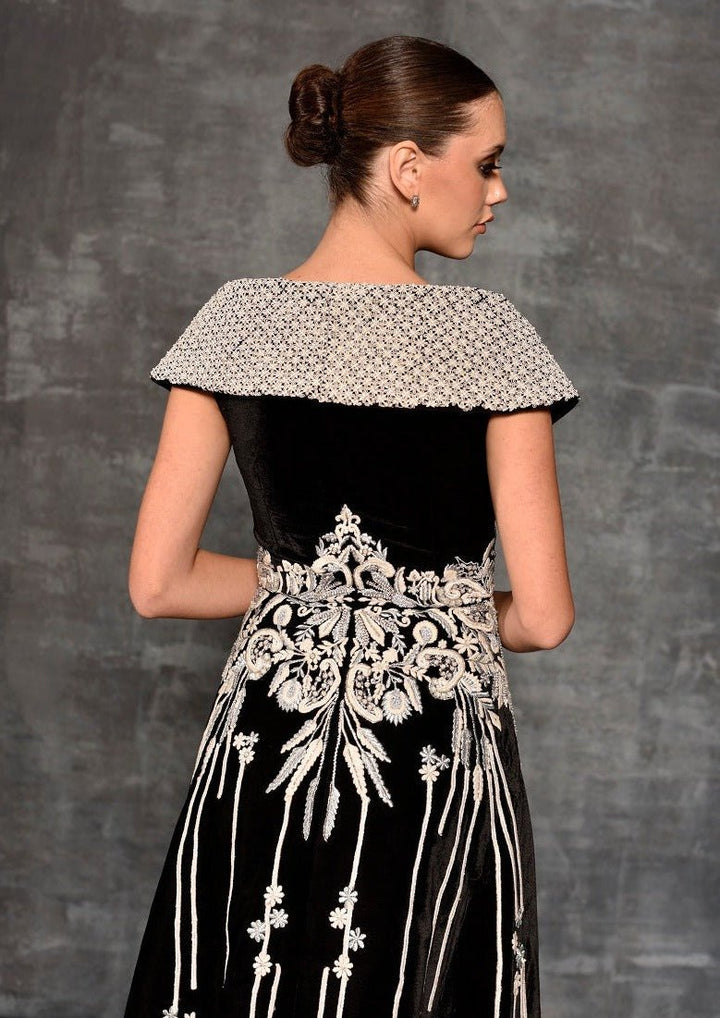 Bustier Front - Opening Gown - samantchauhan