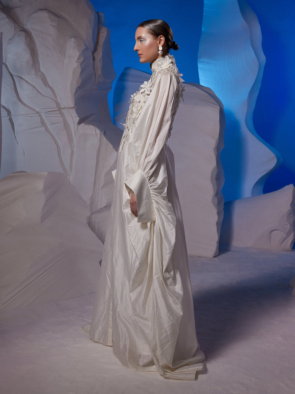 Chic ivory cotton silk kaftan - samantchauhan Apparel & Accessories
