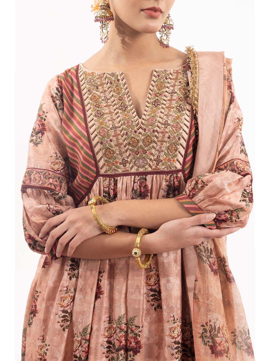 Embroidered kurta paired with a coordinating dupatta and pants - samantchauhan Apparel & Accessories