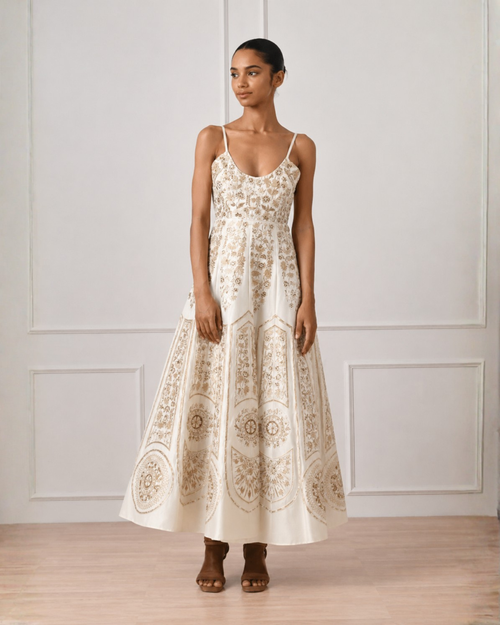 Backless gown