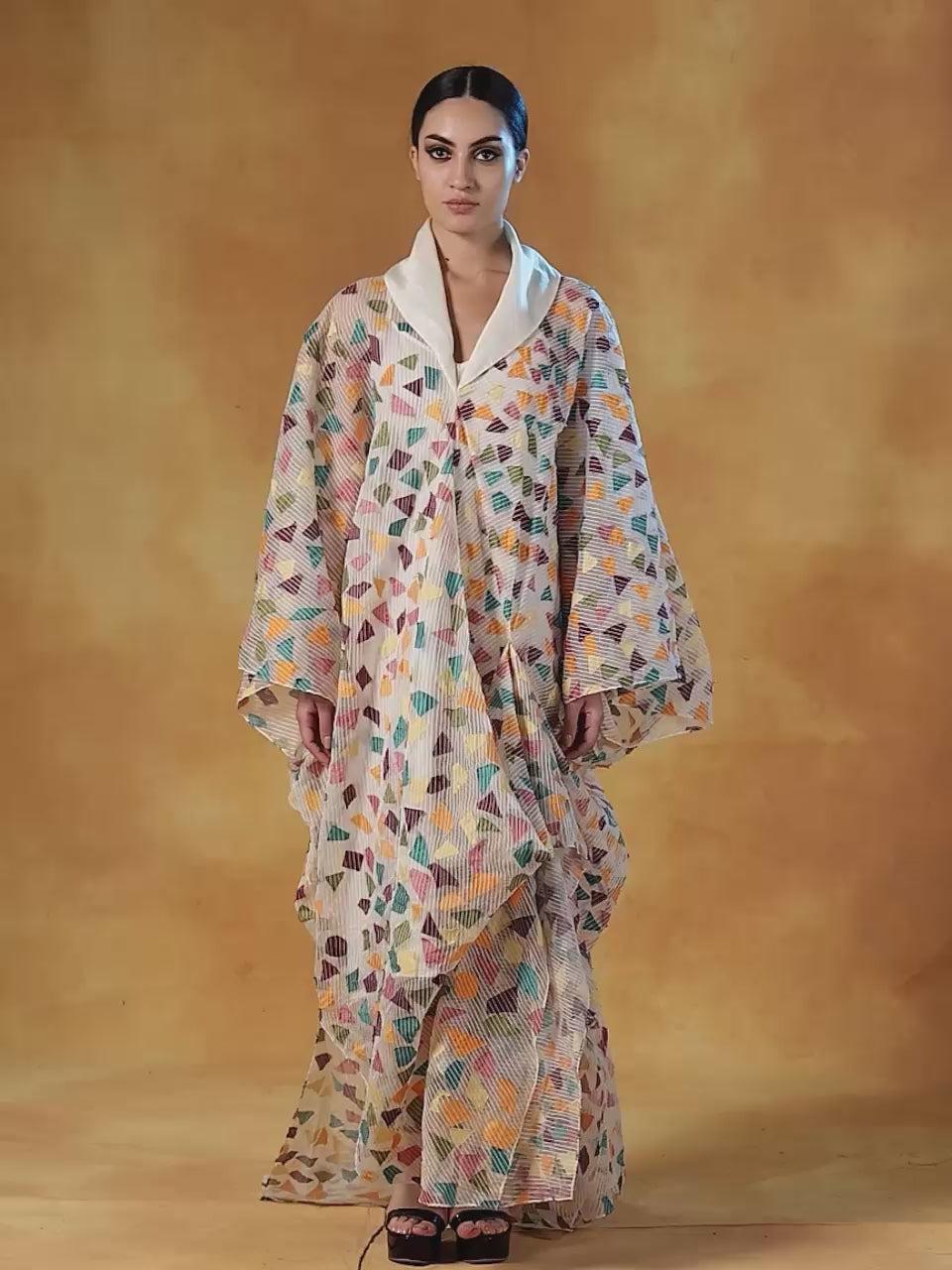 Floor-length kaftaan dress in organza silk
