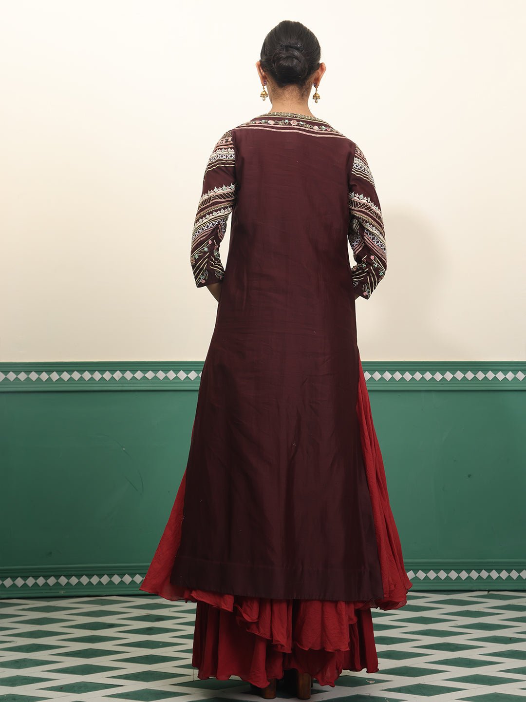 Straight fitted kurta with zardozi embroidery - samantchauhan Apparel & Accessories